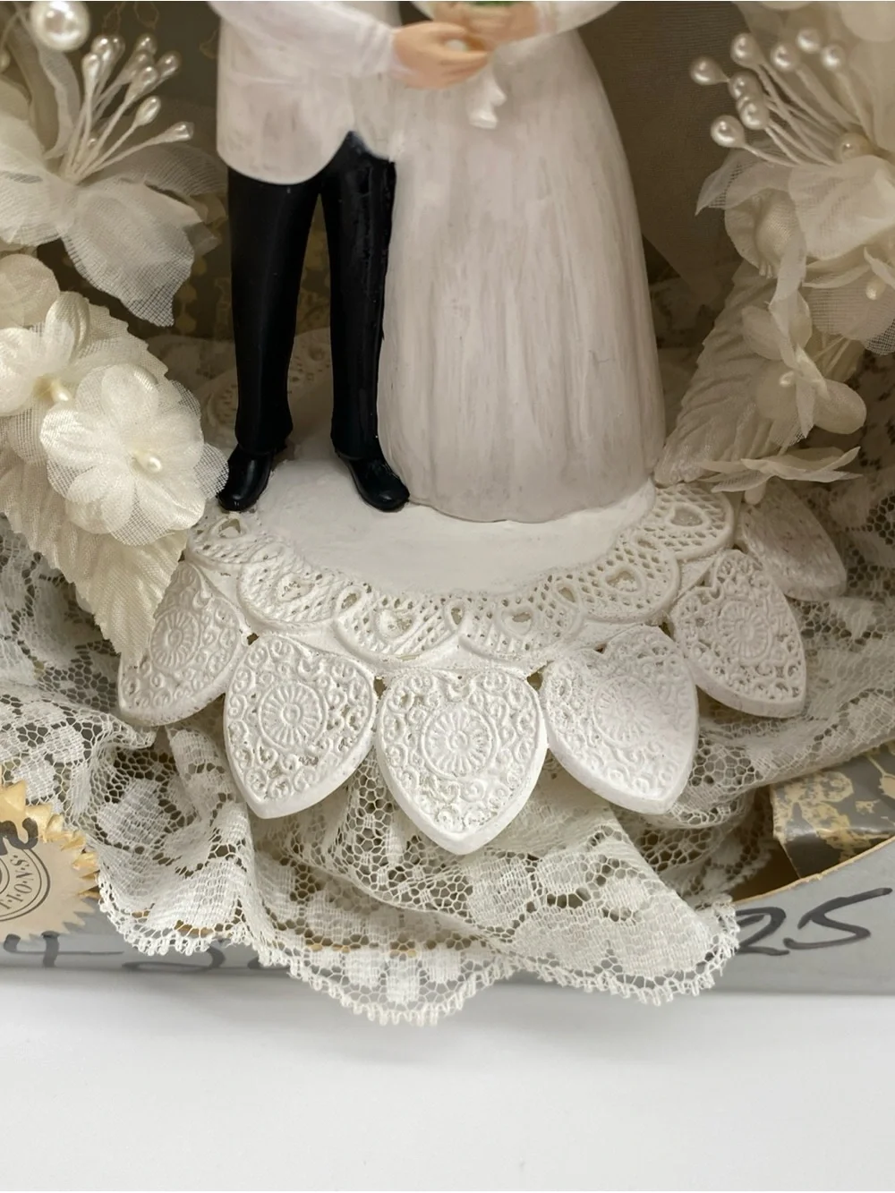 Vintage Wilton White and Black Bride & Groom Wedding Cake Topper